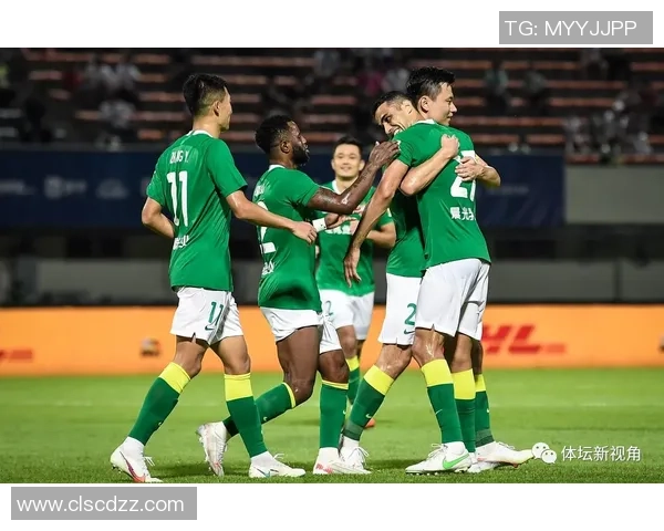 西安足球队在挑战赛中以63分稳居积分榜首位展现强劲实力